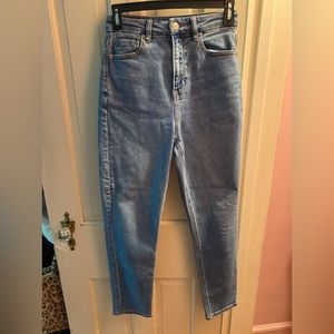 American Eagle Curvy Mom Jeans 💙 Size 0 Regular